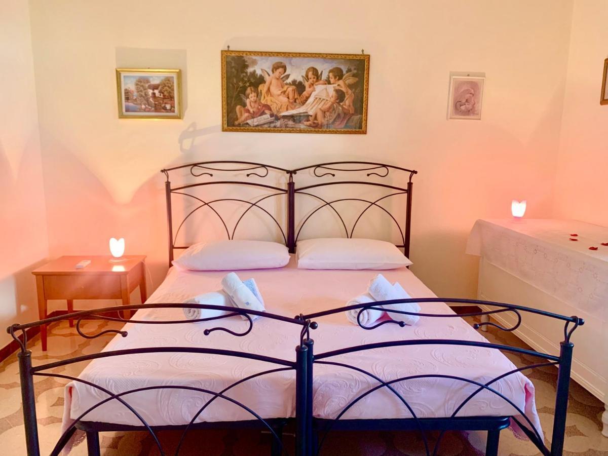 Bed & Breakfast Acquamarina Castro  Exterior photo
